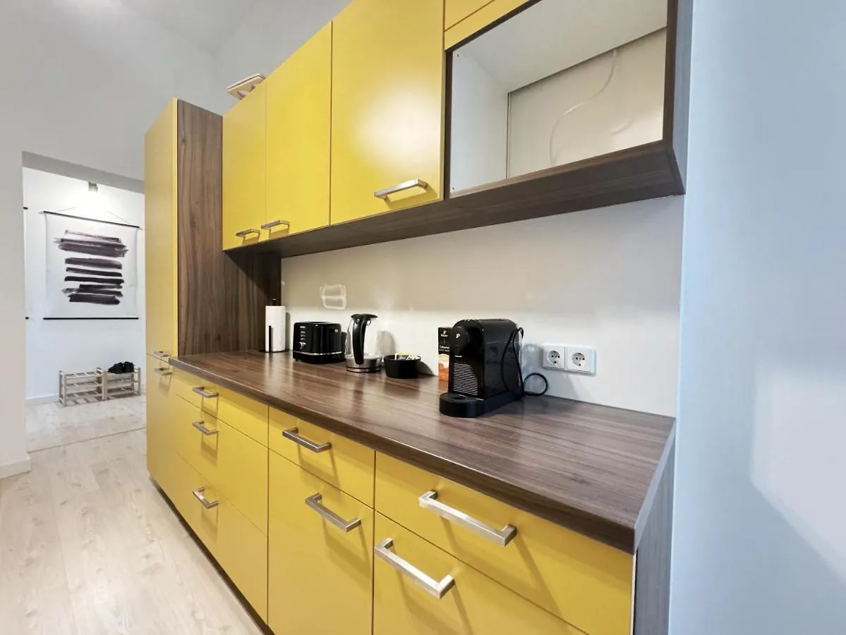 Holidayhome Apartments I Spacious 130Qm Apartment Near Berlins Top Sights 0*, Berlin