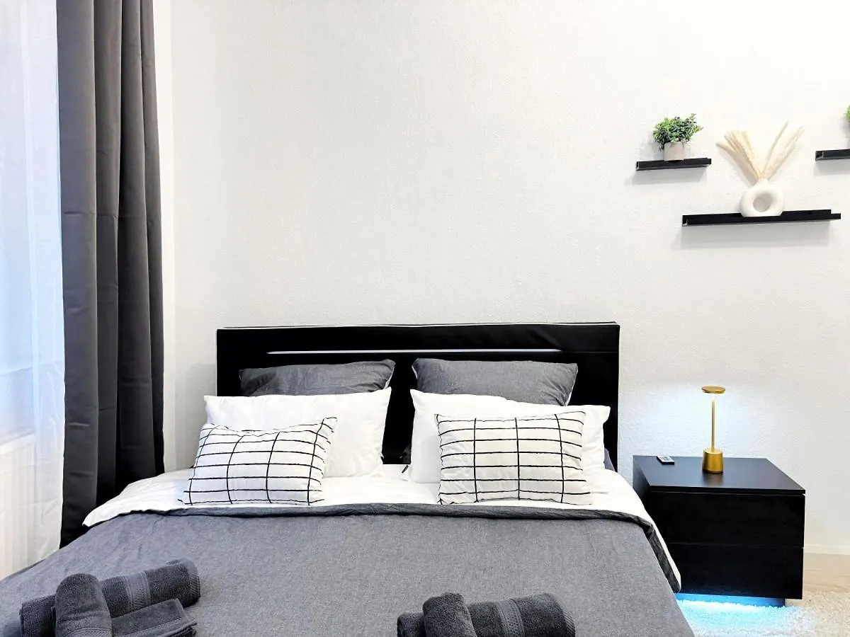 Holidayhome Apartments I Spacious 130Qm Apartment Near Berlins Top Sights